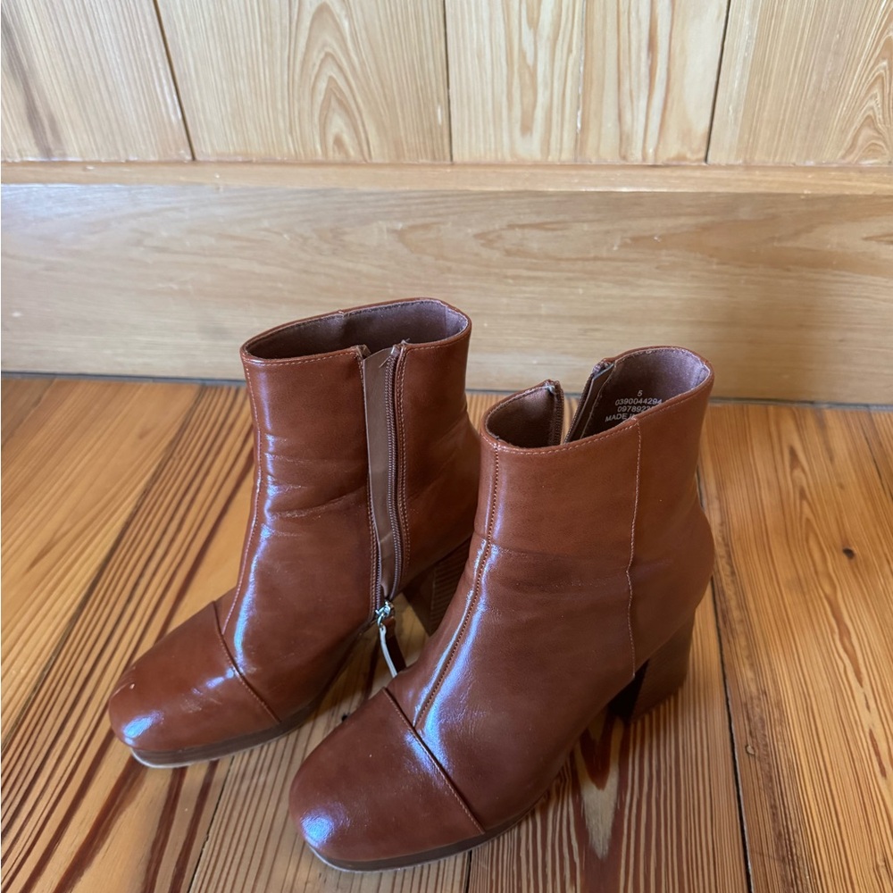 ASOS Rhona Platform Boot - Picture 3 of 7